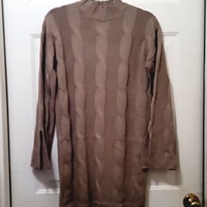 Derek Heart Cable Knit Sweater/Mini Dress Small long-sleeved Beige